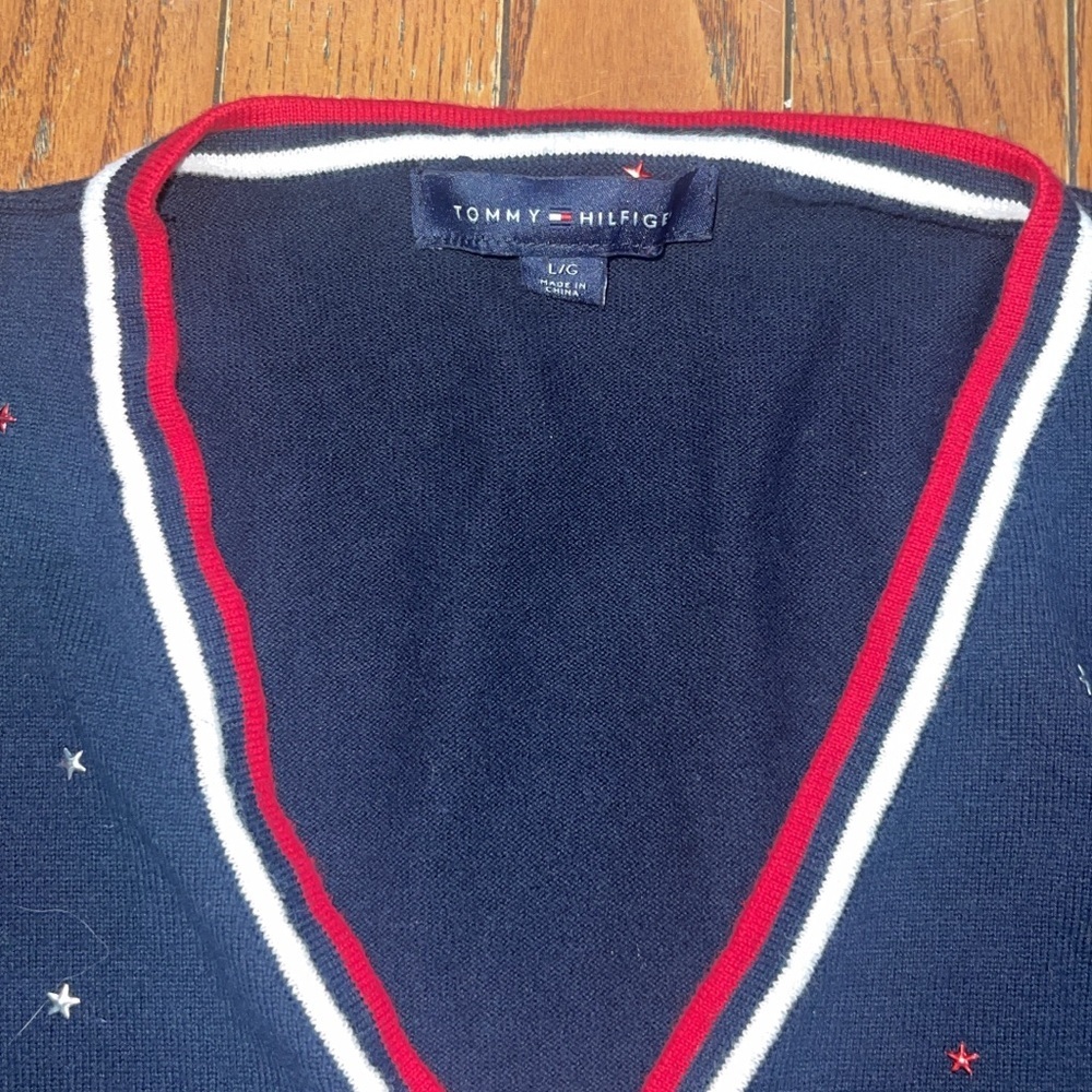- Tommy Hilfiger lightweight sweater with stars - Picture 3 of 12